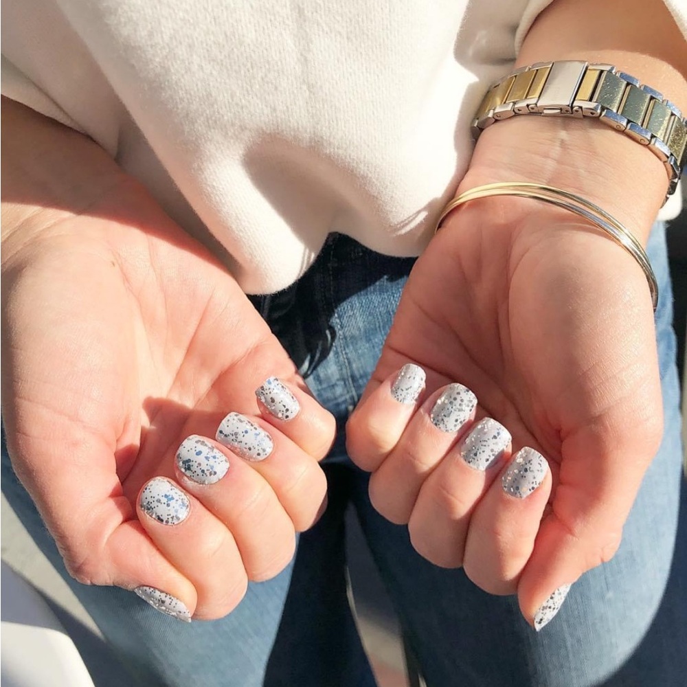 *Retired, HTF* Color Street: Concrete Jungle | Gray Silver Glitter Neutral - Picture 2 of 12